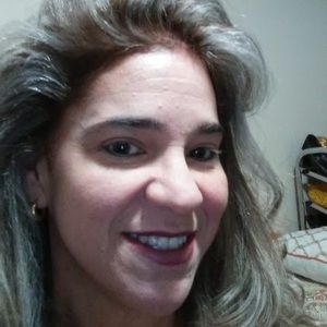 Meet your Posher, Alejandra